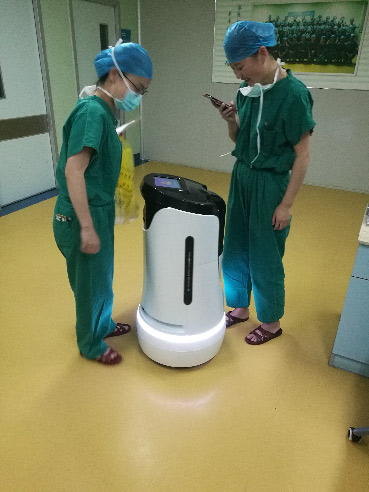 Robot de service intelligent d'hôpital